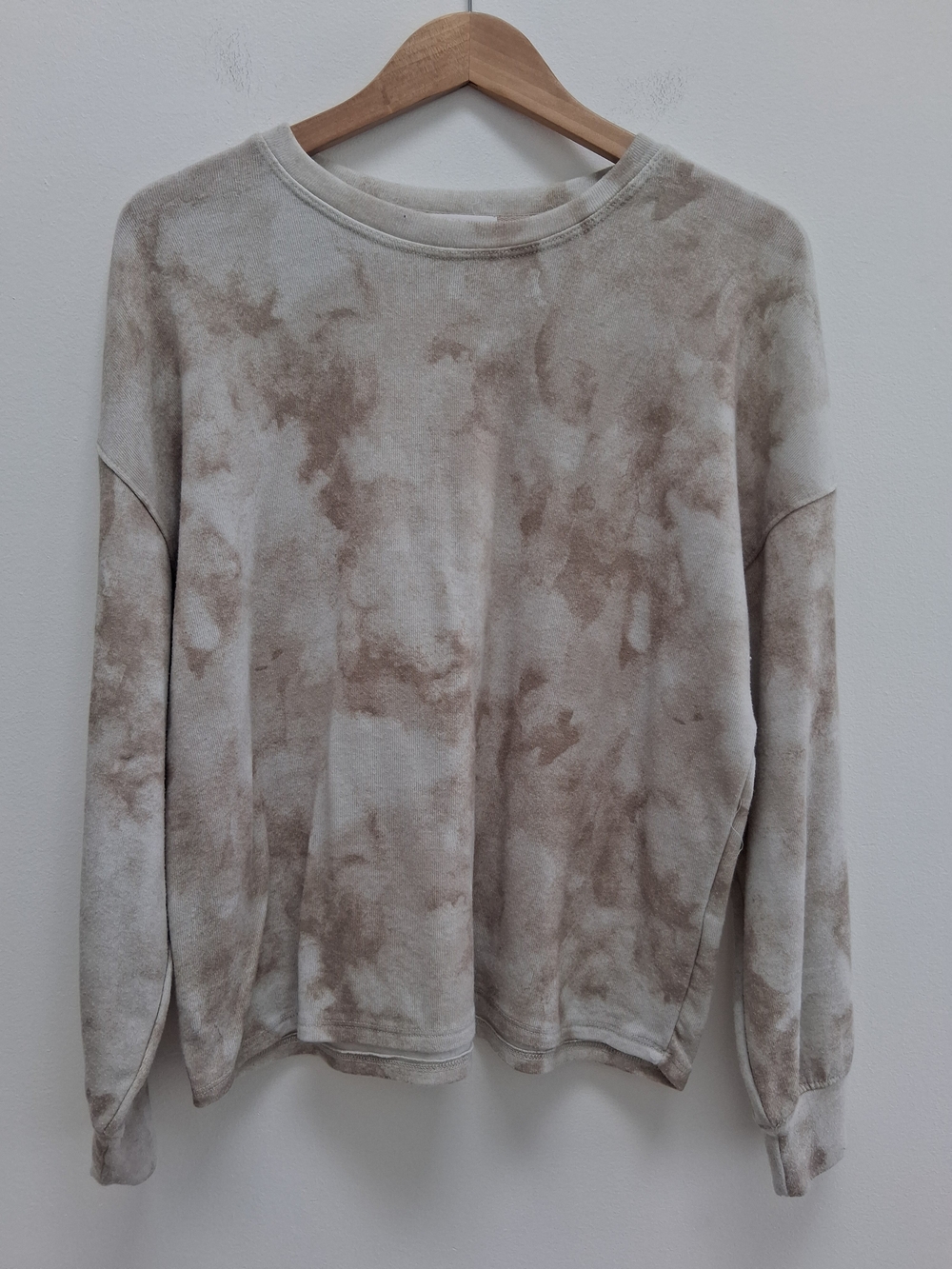 Olive & Oak Beige Tie-Dye Crewneck Sweater Size Medium Casual Loungewear College
